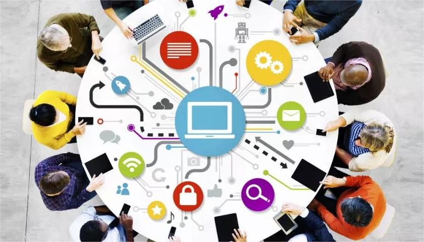 <b>打造专属在线形象：定制网站的无限可能</b>